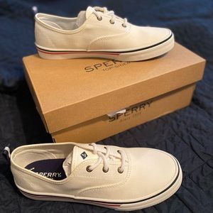 NWT Sperry Crest CVO canvas shoe